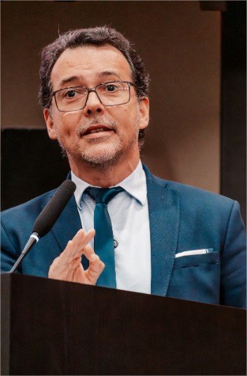 Projeto de Lúdio vira lei e garante sociedade civil no Conselho de Igualdade Racial