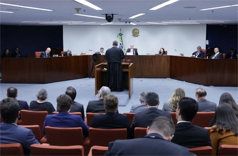 Análise: Defesas cumprem protocolo, mas acionam modo “redução de danos”