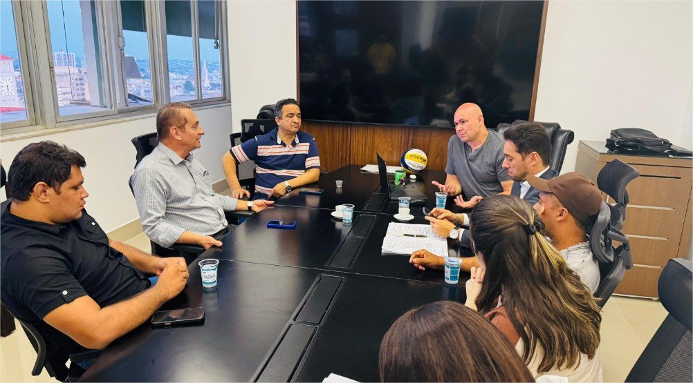 Lotes populares para famílias do Contorno Leste pautam encontro entre Abílio e Wilson Santos