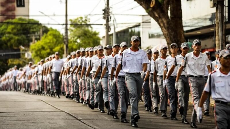 Em Cuiabá estudantes da rede estadual desfilam neste domingo, feriado de 7 de Setembro