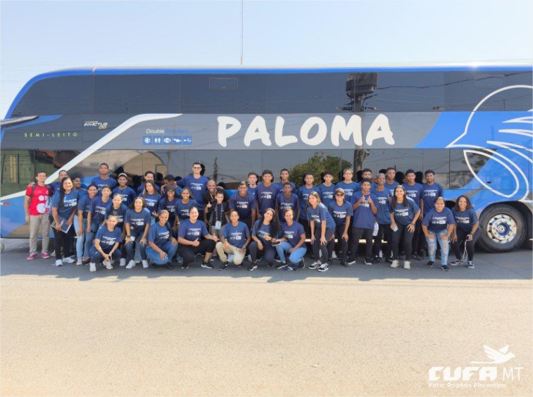 Delegação de Mato Grosso embarca para a disputa da etapa nacional da Taça das Favelas em SP