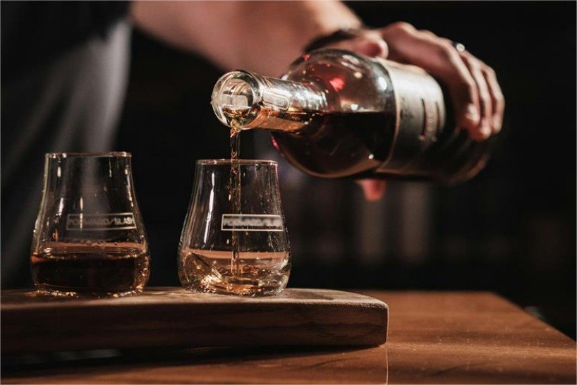 Abrasel, ABBD e Abrabe realizam treinamento com orientações para identificar bebidas falsificadas e proteger consumidores e empresários