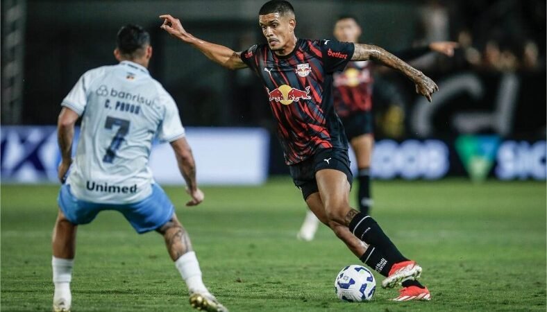 Grêmio perde para o Bragantino com gol no último ato em partida com muita polêmica de arbitragem