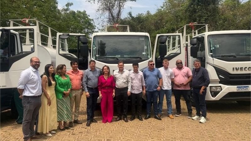 Governo de MT doa caminhões-pipa a três municípios para fortalecer combate aos incêndios