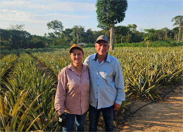 Casal deixa vida urbana e transforma chácara em modelo de produção agroecológica com apoio da Seaf e Empaer