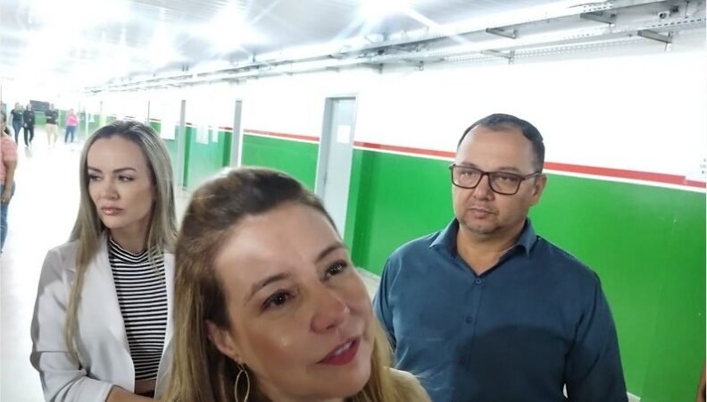 Prefeita perde a linha na Câmara de VG: ‘Hoje você vai passar o telefone pro meu nome!