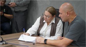 Quatro leis de autoria da vereadora Paula Calil são sancionadas pelo prefeito da capital