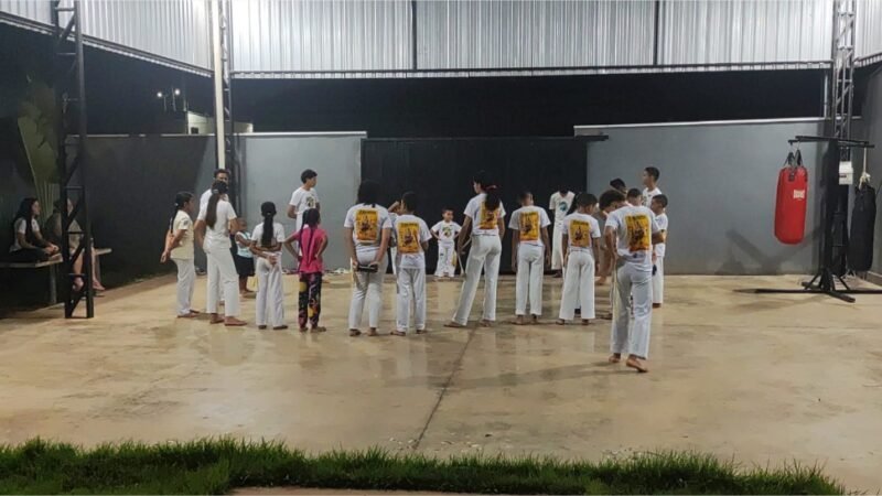 Projeto “Jovens em Ação” realiza aulas de judô, karatê, capoeira, balé e violão