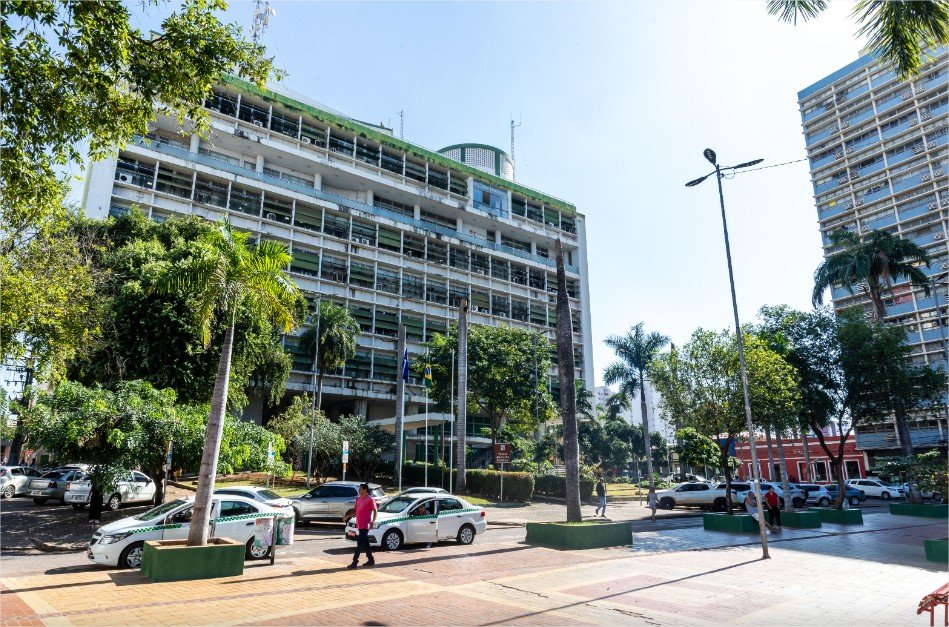 Prefeitura de Cuiabá promove Feira do Idoso Empreendedor na Praça Alencastro