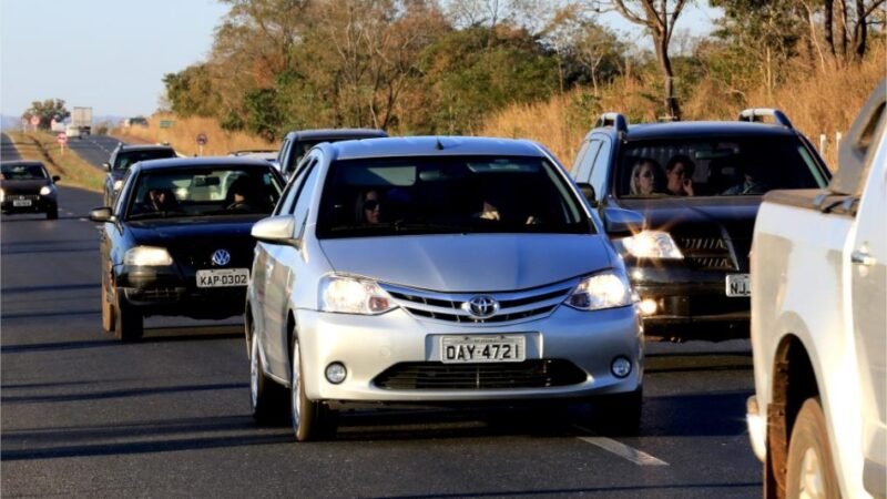 Governo de MT prorroga até 2028 benefício fiscal que isenta IPVA de veículos novos