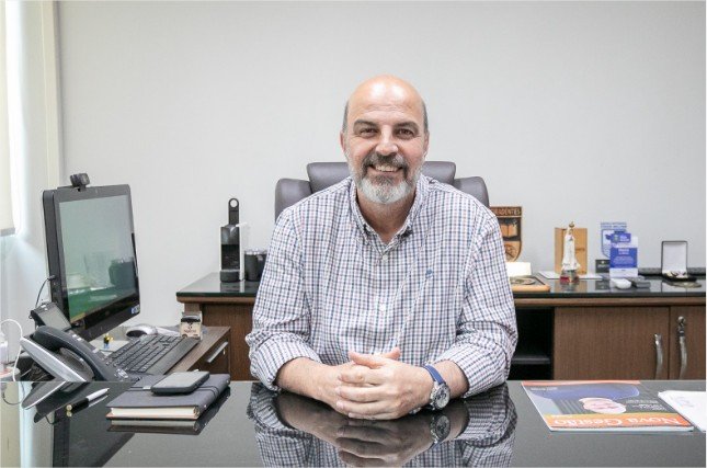 “Professor tem motivos para comemorar em Cuiabá”, afirma secretário Amauri