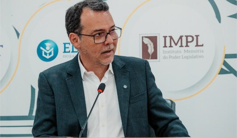 Lúdio critica falta de planejamento em obras do BRT e secretário promete conclusão em 2026