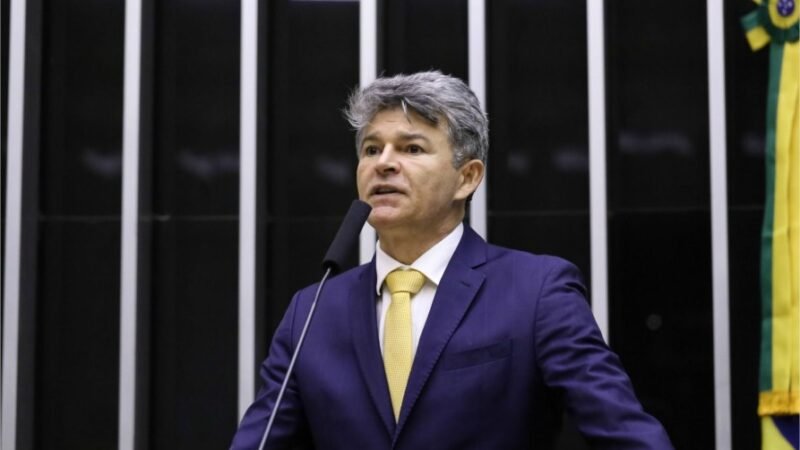 “Lula não gosta de polícia, ele gosta de bandido”, afirma José Medeiros