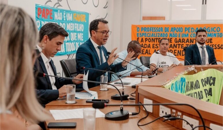 Em audiência realizada por Lúdio, mães e pais pedem contratação de professores de apoio pedagógico para estudantes com deficiência