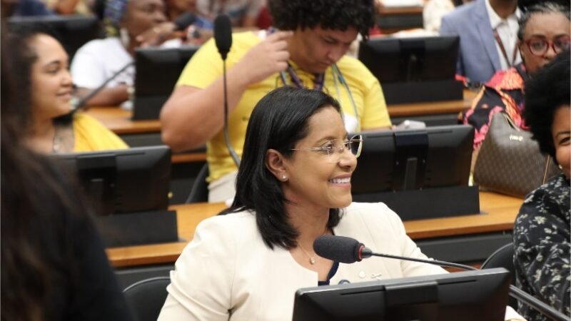 Gisela é a nova vice-líder do maior bloco parlamentar da Câmara; ‘363 deputados e 8 partidos’