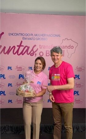 “Vocês despertaram a alma coletiva do Brasil”, diz Medeiros a Michelle Bolsonaro em Sorriso