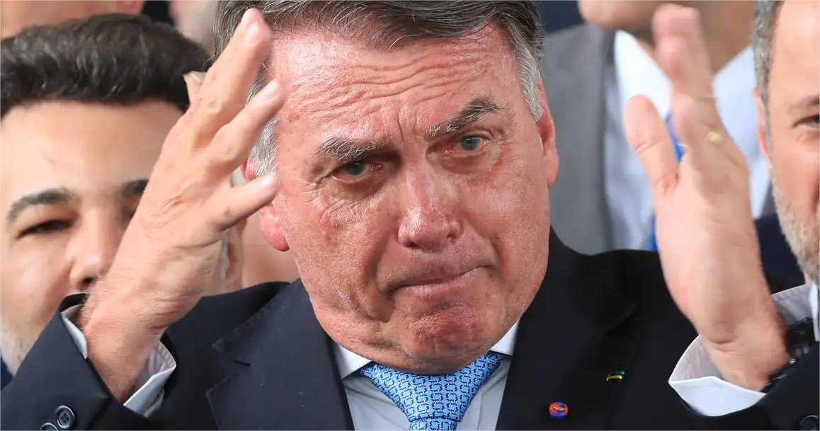 Moraes determina que Bolsonaro cumpra pena na Superintendência da PF