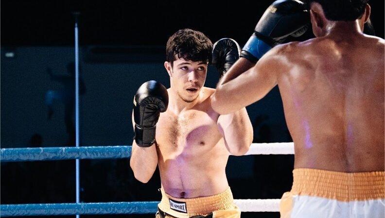 Campeonato de kickboxing 100% profissional reúne 14 lutas e disputa de cinturão no Palácio das Artes Marciais