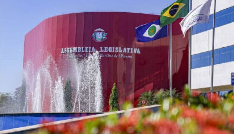 Assembleia destina mais de R$ 300 milhões em emendas para a saúde em 2025