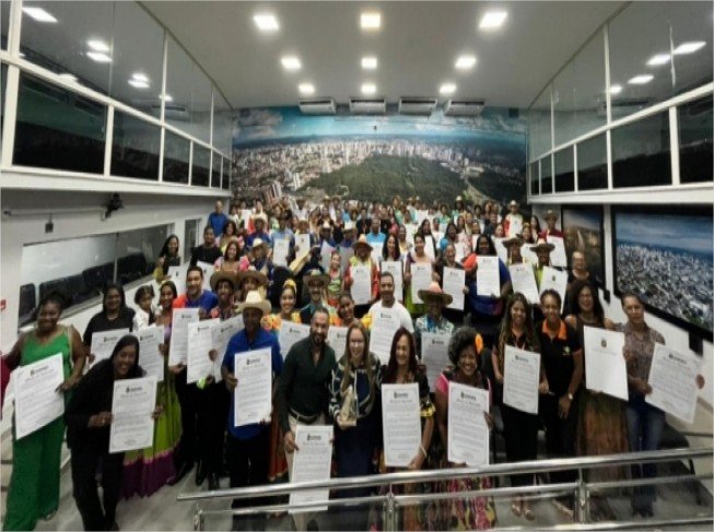 Vereadora Paula Calil homenageia o Siriri e o Cururu