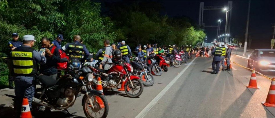 Operações Lei Seca prendem 51 condutores por retirar placa ou adulterar chassi