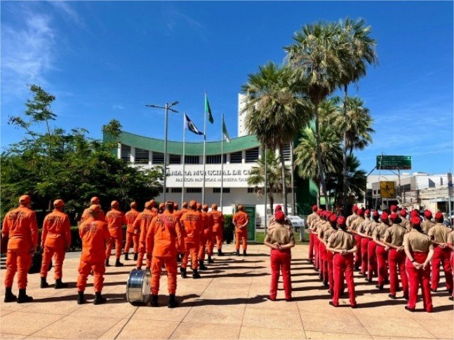 Câmara celebra Dia da Bandeira com participação de estudantes da Escola Dom Pedro II