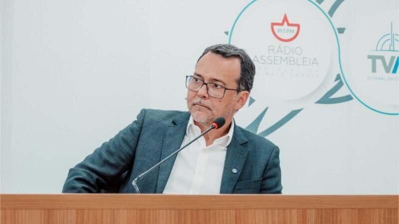 Lúdio realiza audiência de convocação do secretário de Educação sobre falta de pedagogos para crianças autistas e com deficiência