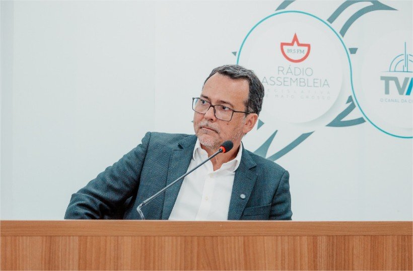 Lúdio realiza audiência de convocação do secretário de Educação sobre falta de pedagogos para crianças autistas e com deficiência