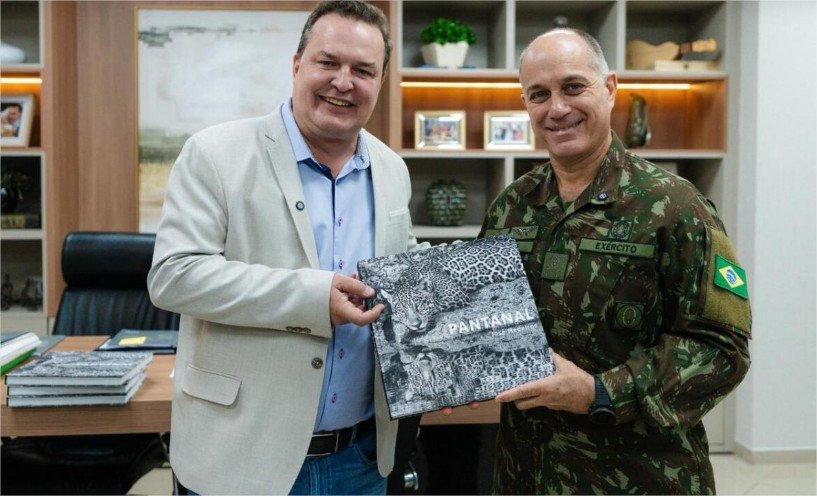 Max Russi recebe Comandante Militar do Oeste para estreitar laços institucionais