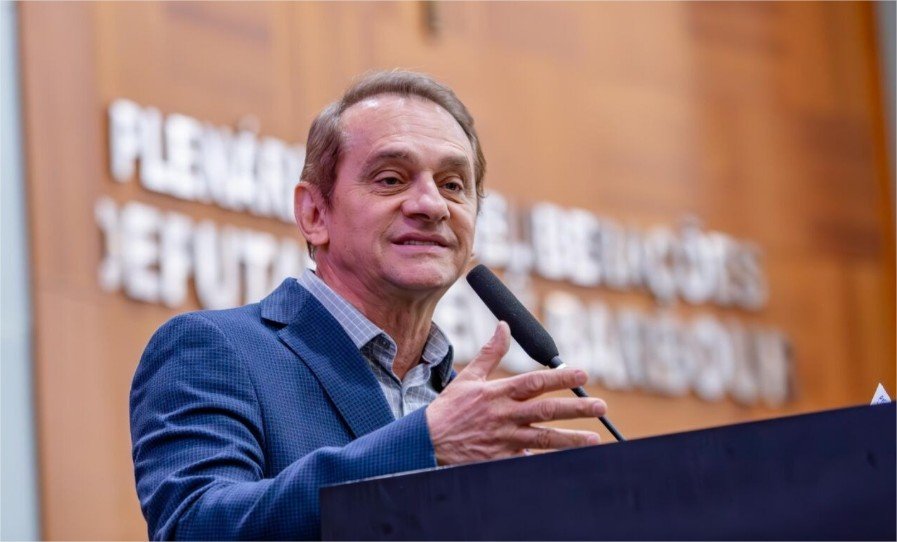 Wilson Santos reforça compromisso com a inclusão de comunidade surda em Mato Grosso