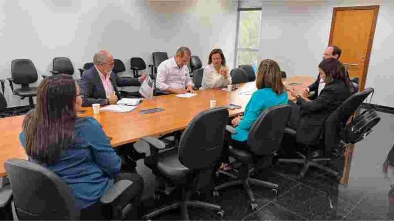 Wilson Santos articula diálogo entre MPMT e Banco do Brasil para tratar superendividamento de servidores