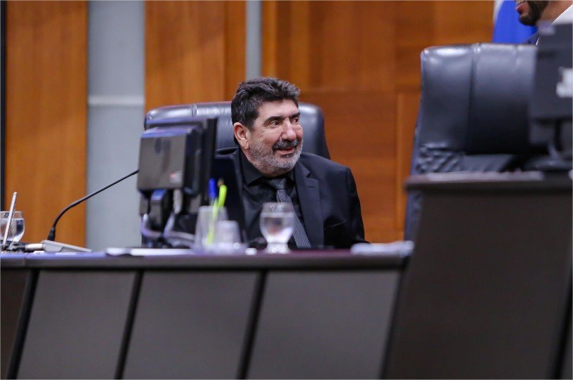 Projeto de Dr. João que protege bebês da coqueluche é aprovado em segunda votação