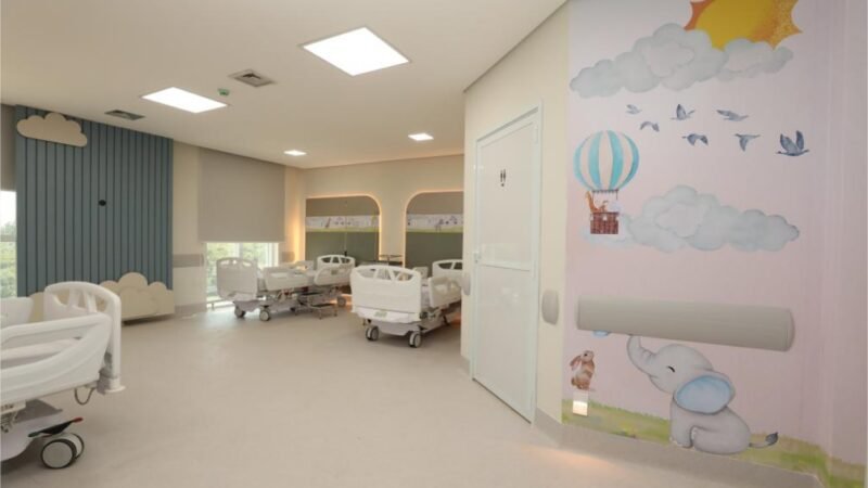Ala pediátrica do Hospital Central do Estado foi criada para oferecer ambiente acolhedor para crianças