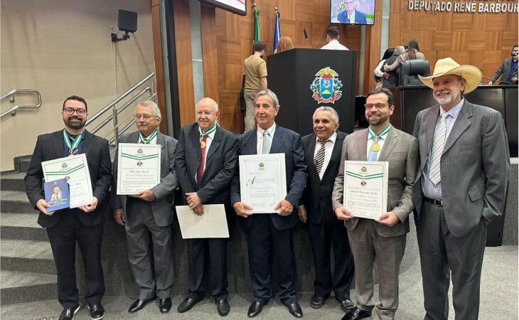 ALMT entrega Comenda Jonas Pinheiro e títulos de cidadão a produtores rurais