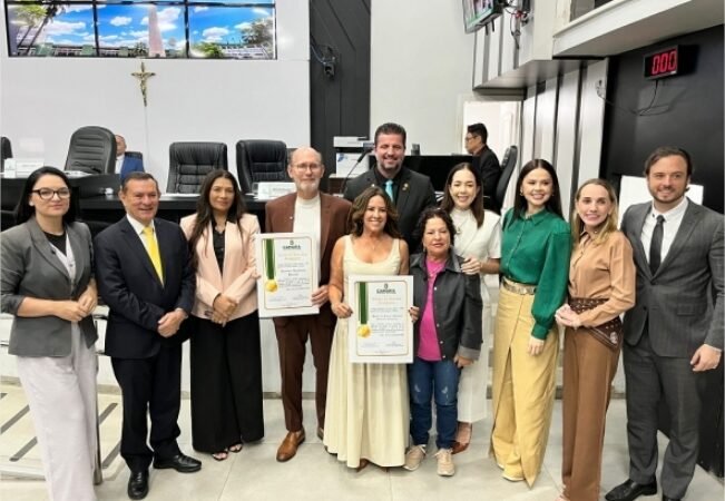 Baixinha Giraldelli entrega Título de Cidadão Cuiabano à vereadora Maria Avalone e ao deputado Carlos Avallone