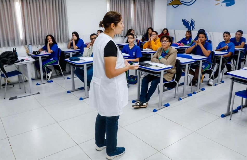Governo de MT nomeia 1.230 professores aprovados no concurso da Seduc