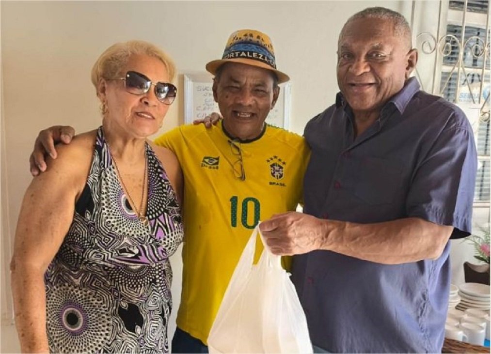 Tchá-cô-bolo com sabor sabor de “casa da vovó” só no Quitutes da VERA