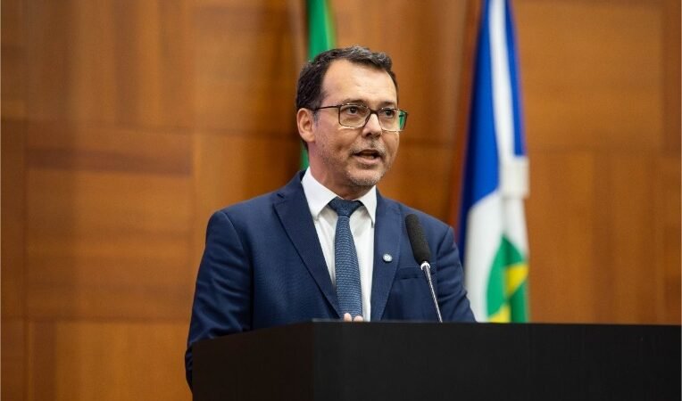 Impedir o reajuste dos servidores do TJ é um ataque a todos os servidores, avalia Lúdio