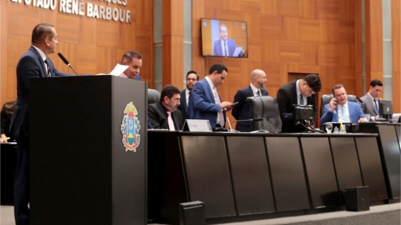 ALMT aprova projeto que eterniza legado de professora em nova escola de Chapada dos Guimarães