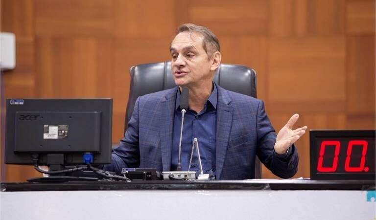 Wilson Santos mira precatórios e cobra explicações do governo de MT