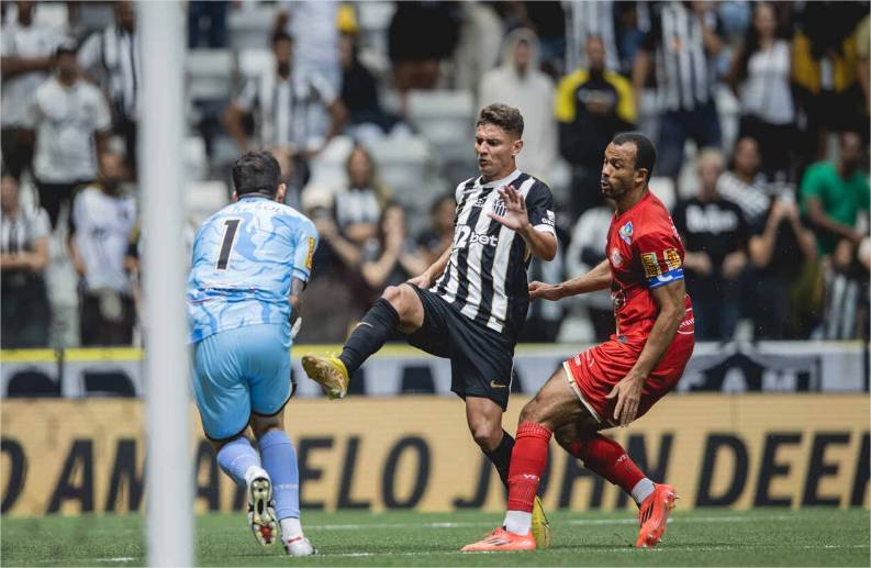 Atlético empata com Tombense na estreia do time principal