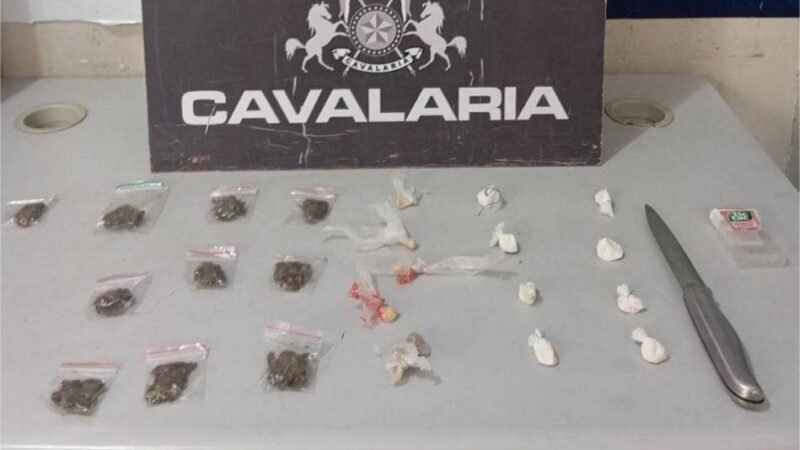 Cavalaria da Polícia Militar prende homem por tráfico de drogas em Cuiabá
