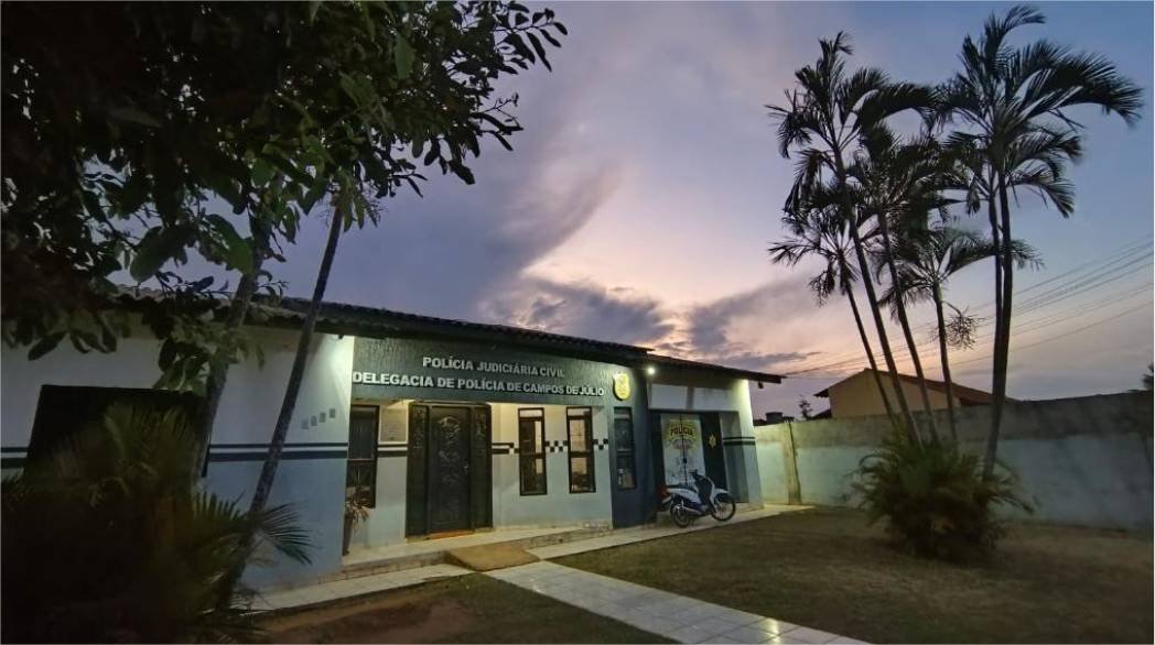 Polícia Civil prende jovem por tráfico de drogas em Campos de Júlio