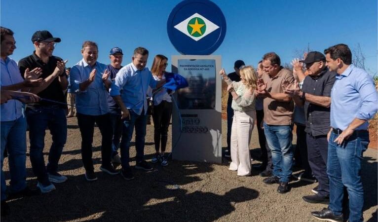 Max Russi participa da entrega da MT-465 e acompanha assinatura de obras em Alto Taquari