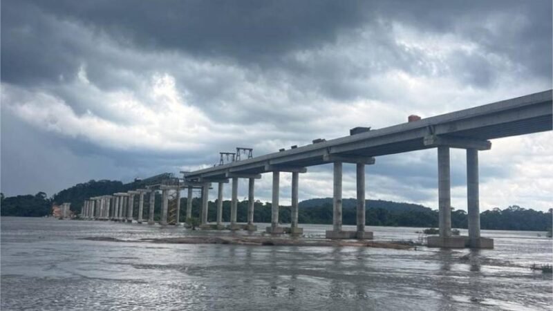 Construção da maior ponte de Mato Grosso alcança 60% de execução no Rio Juruena