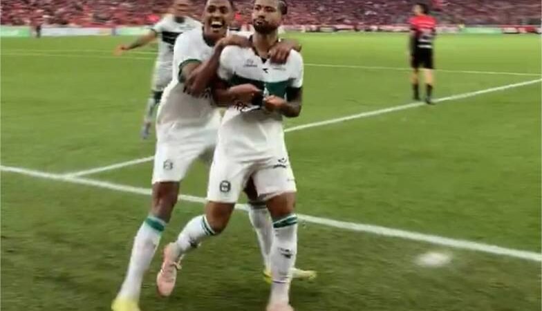 Pelo Paranaense, Coritiba vence o Athletico na Arena da Baixada