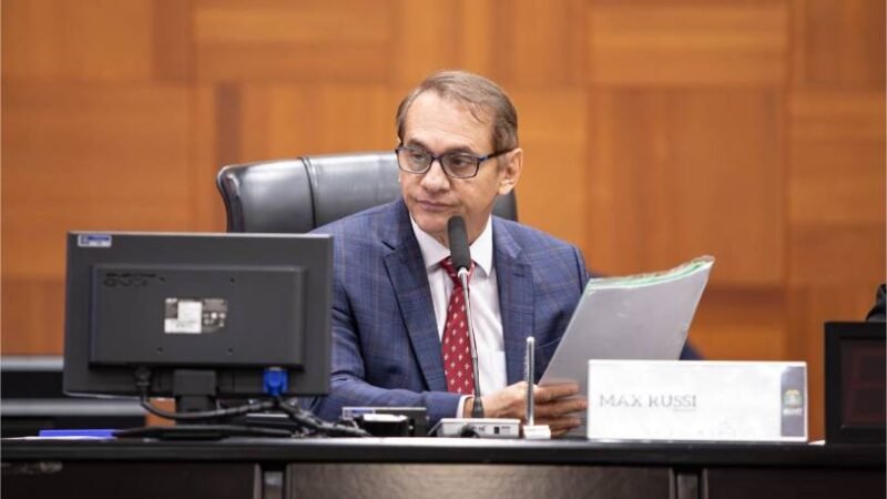 Wilson Santos questiona legalidade de contrato de R$ 10,6 milhões para gestão do Museu de Arte de MT