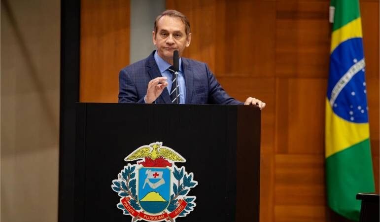 Wilson Santos cobra liberação de emendas impositivas e pode acionar Justiça