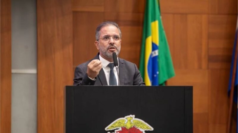 Paulo Araújo propõe isenção de IPVA para motocicletas de até 180 cilindradas e cancelamento de débitos para PCDs