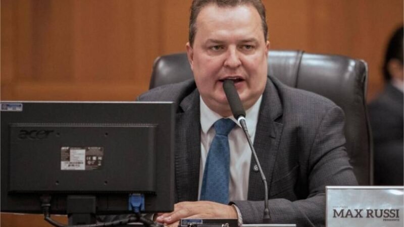 Deputado Max anuncia erro de veto e PLC que promove militares deve voltar à AL